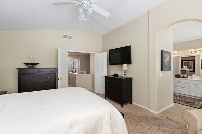 Building Photo - Meticulously Maintained Home in Temeku Hills, 4br/3ba, 3 Car Garage, 1981 sqft. + Enclosed Sunroo...