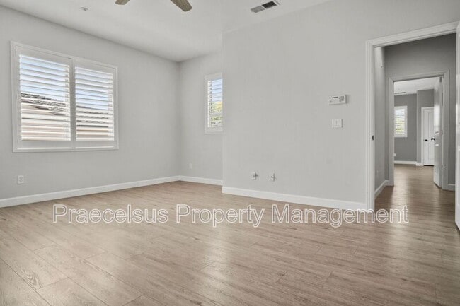 Building Photo - 2234 Capistrano Way