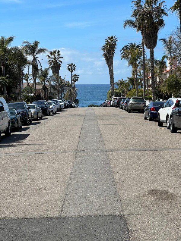 Building Photo - 375 Bonair St