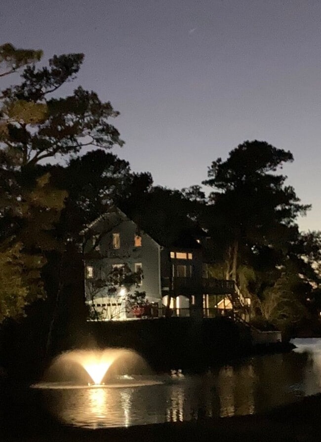 Building Photo - Emerald Isle Gated Community