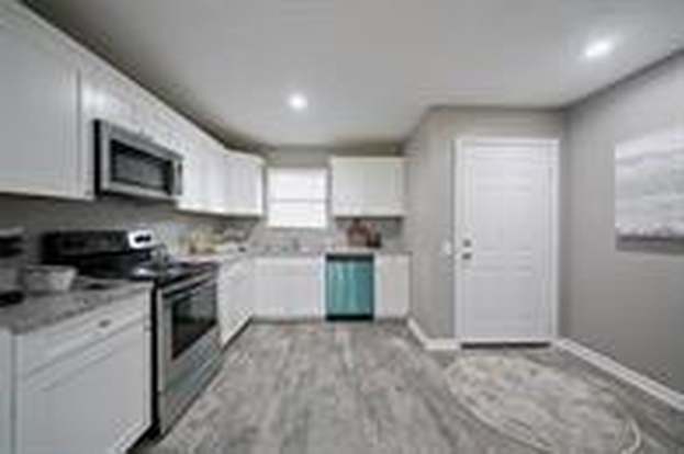 Building Photo - 3559 Balboa Cir