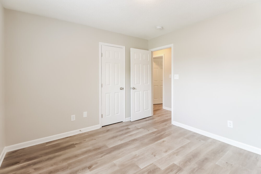 Building Photo - 1422 N Hampton Dr