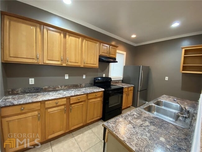 Building Photo - 251 Holly Rd NW