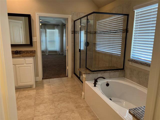 Building Photo - 3921 Cameron Ln