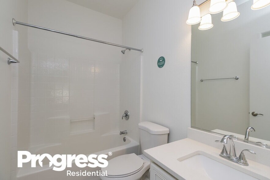 Building Photo - 763 N Surfside Dr