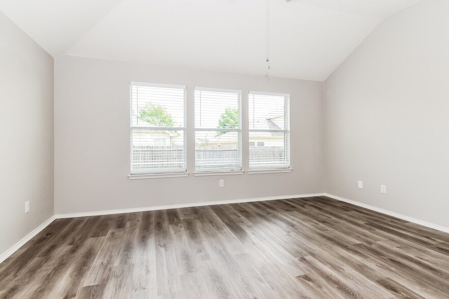 Building Photo - 2022 Cobblestone Trail