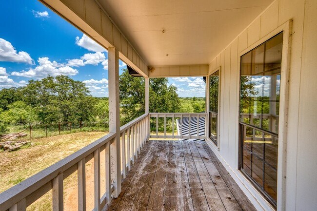 Building Photo - 6552 CR 403