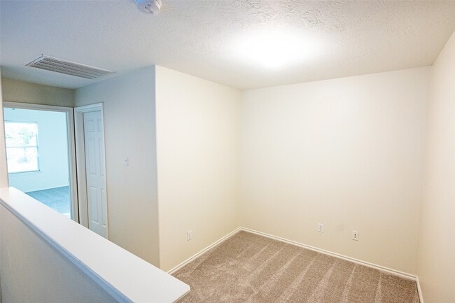 Building Photo - 11 Summer Haze Cir