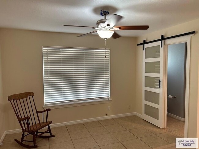 Building Photo - 711 Cisneros St