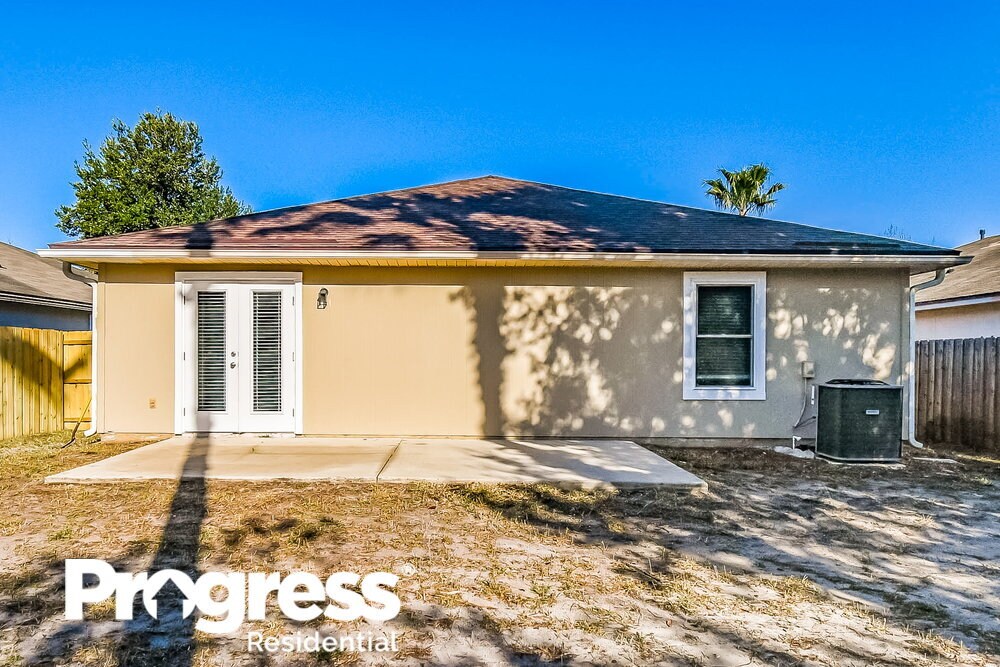 Building Photo - 7518 International Village Dr