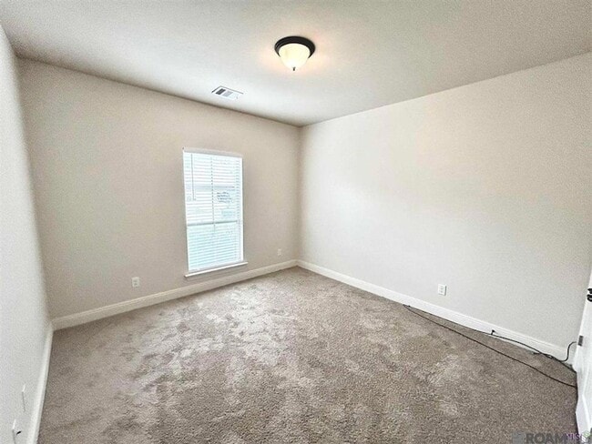 Building Photo - 17634 Hoods Ridge Dr