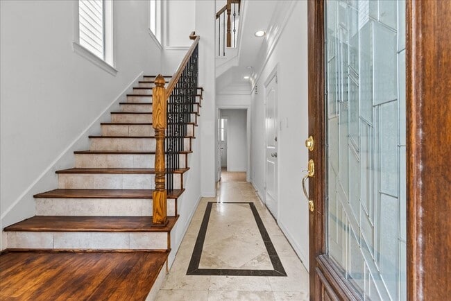 Building Photo - 6118 Tyne St