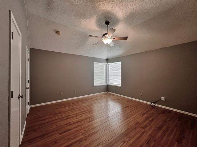 Building Photo - 4944 Shady Oak Trail