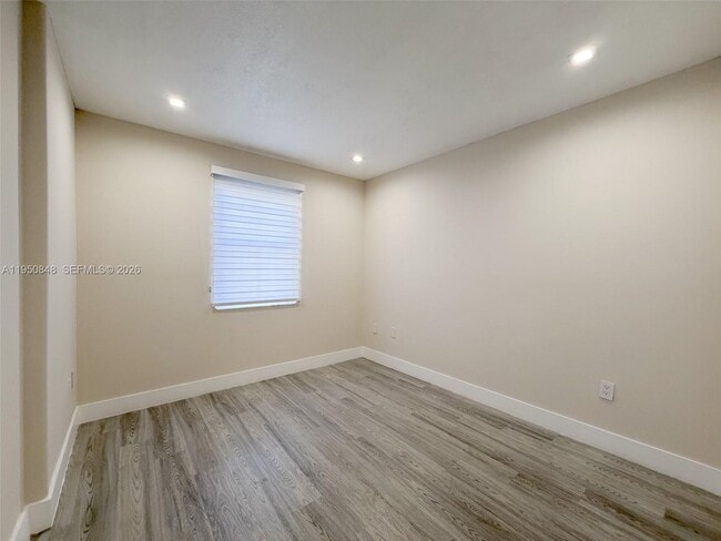 Building Photo - 4832 NW 107th Pl