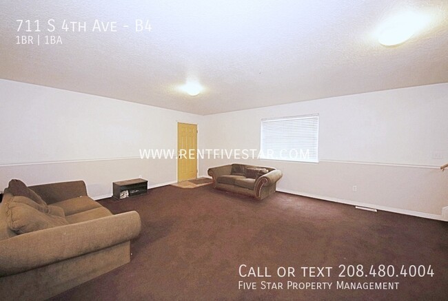 Building Photo - 711 S 4th Ave