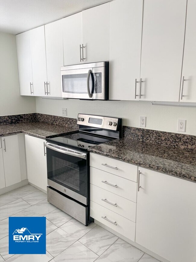 Building Photo - 5040 A St