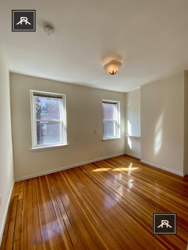 Building Photo - 3 bedroom in Boston MA 02215