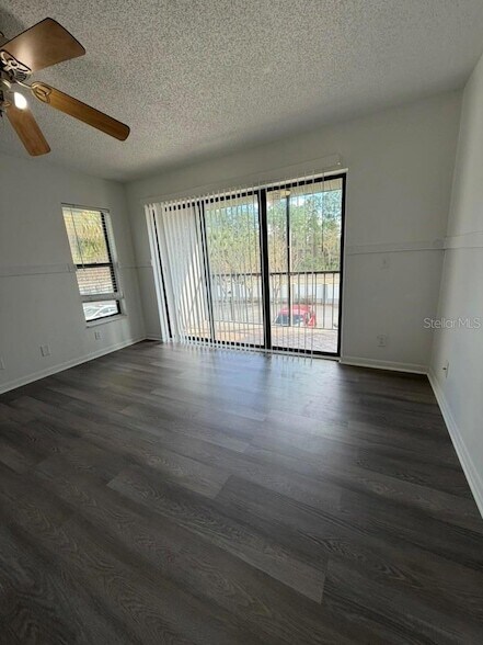 Building Photo - 1322 S Pine Ridge Cir