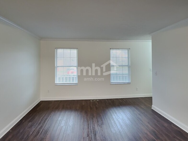 Building Photo - 328 Prairie Run Dr