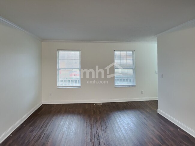 Building Photo - 328 Prairie Run Dr