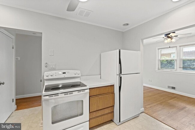Building Photo - 4108 Orchard Dr