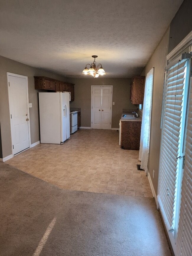 Building Photo - 3274 N Senseney Cir