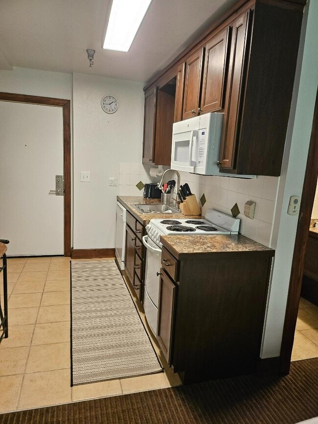 Building Photo - 113 Angani Way