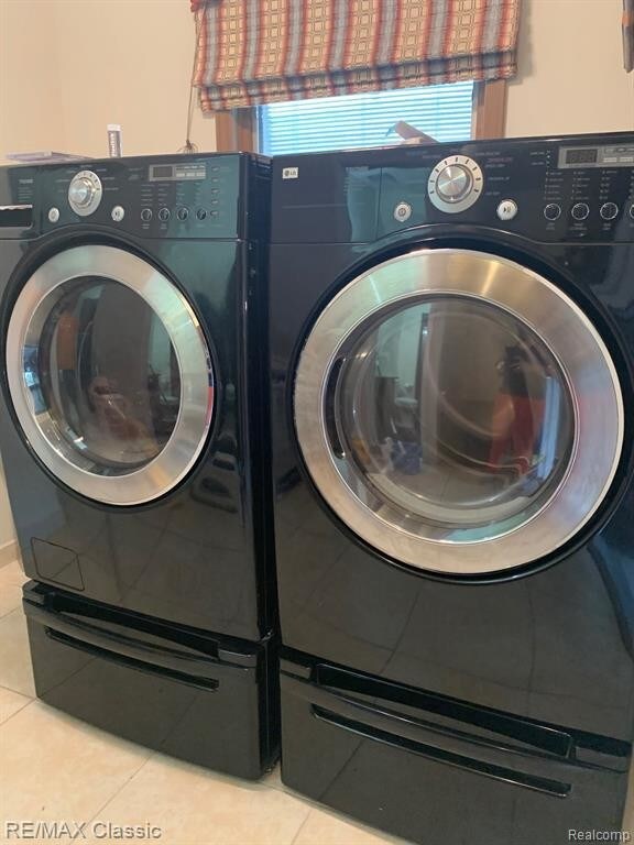 Building Photo - 43056 Devon Ln