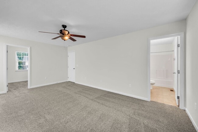Building Photo - Goshen- 3bed 2.5 bath home ready for the summer cookouts
