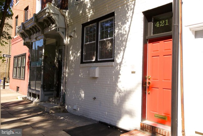 Building Photo - 421 S 20th St