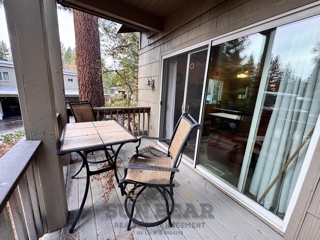 Building Photo - 2 Bedroom Furnished Condo in Incline w Carport (IM8)