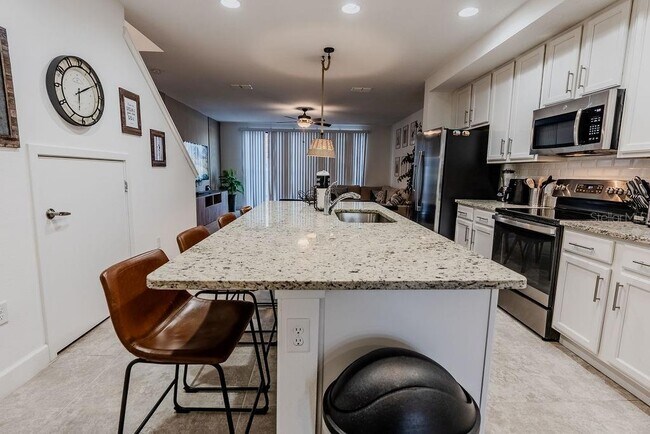 Building Photo - 4742 Terra Esmeralda Dr