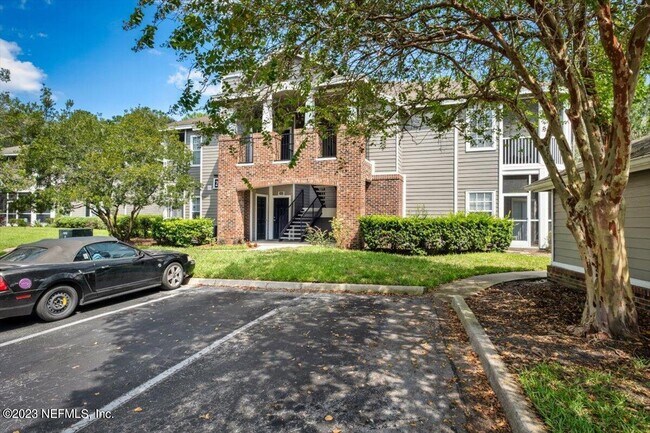 Building Photo - 3938 Hendricks Ave
