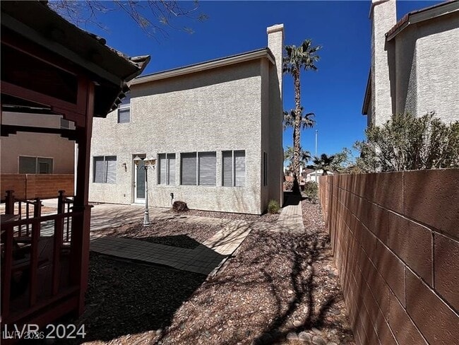 Building Photo - 1735 Buttermilk Dr