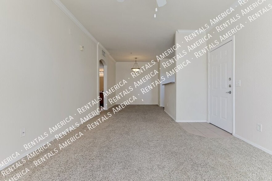 Building Photo - 1941 S Pierpont