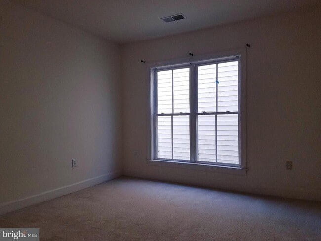 Building Photo - 410 Robena Way
