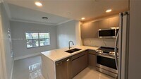 Building Photo - 8480 NW 139th Ln