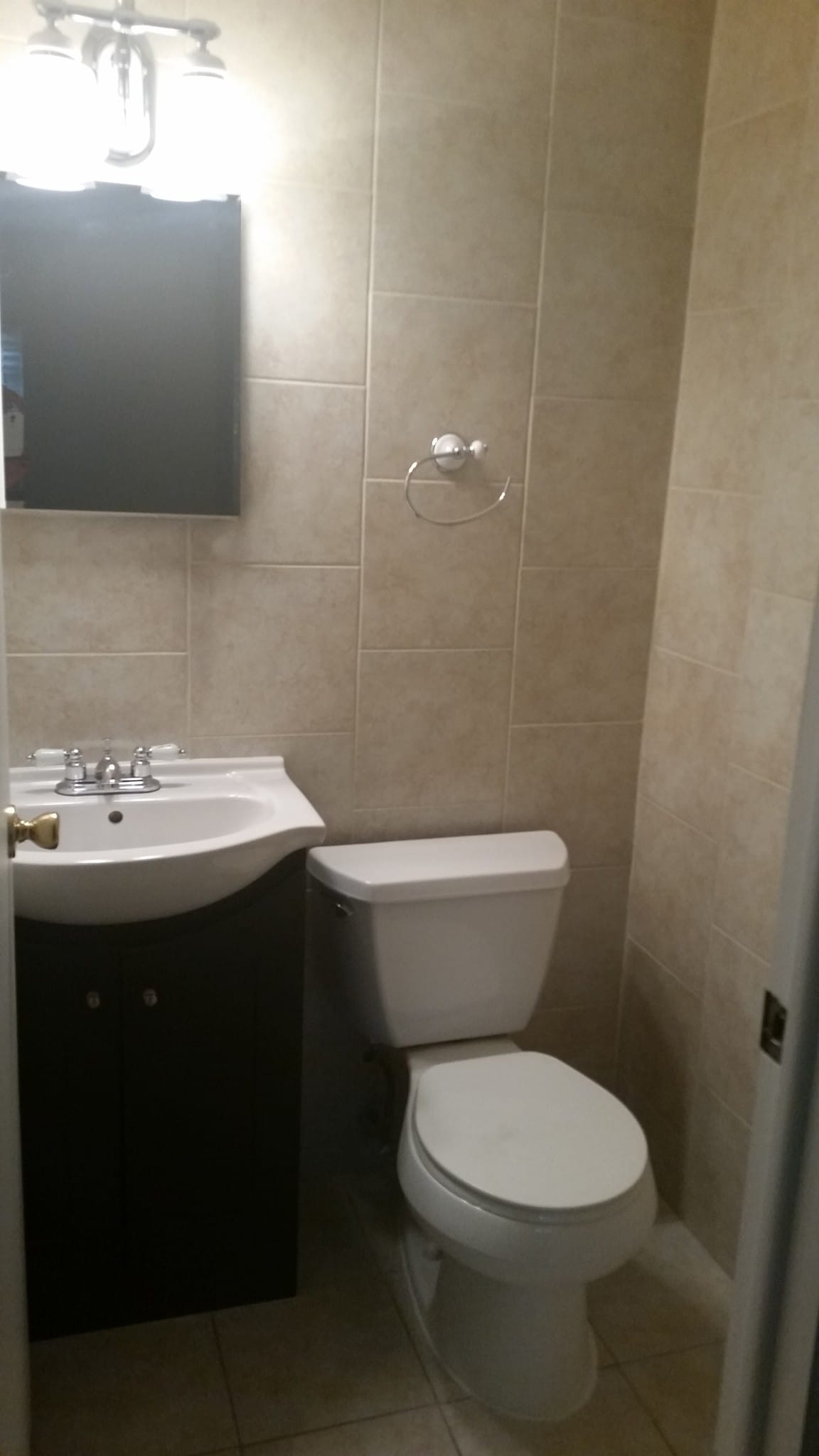 Master Bathroom - 880 N Adams Rd