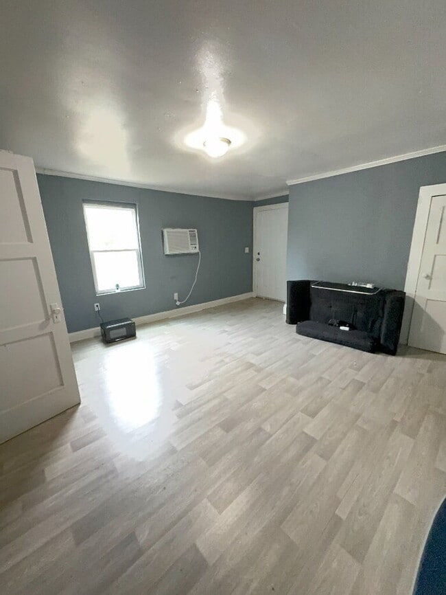 Building Photo - "Charming 1-Bedroom Retreat in Honea Path - Ideal for Cozy Living!"