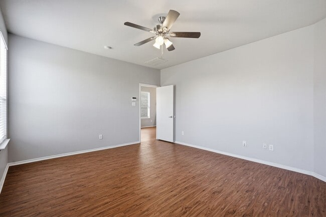 Building Photo - 1113 Beaverwood Ln