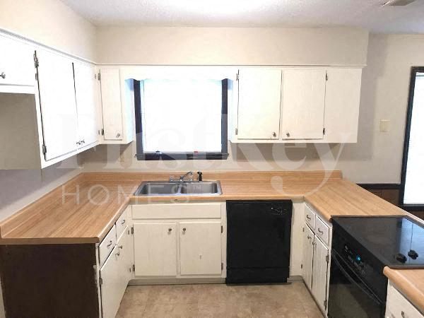 Building Photo - 5011 Autumnwood Dr