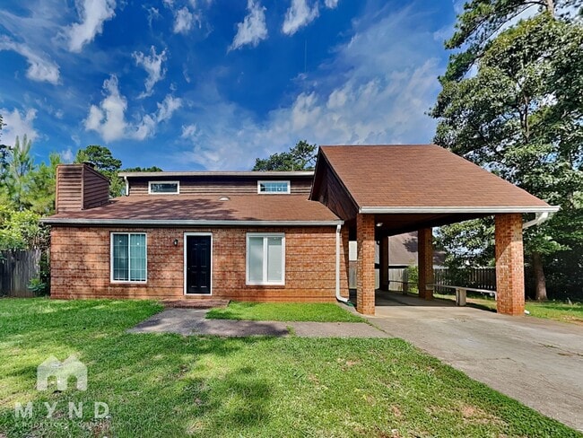 Building Photo - 2616 Fieldstone View Ln SE