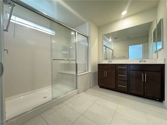 Building Photo - 9143 Rivington Ave