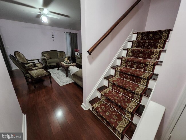 Building Photo - 2 Adam Ct