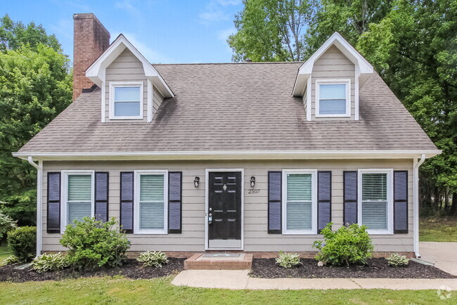 Building Photo - 2507 Spaight Ct
