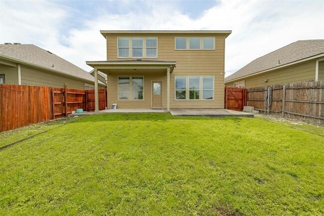 Building Photo - 16020 Hampton Bliss Trce