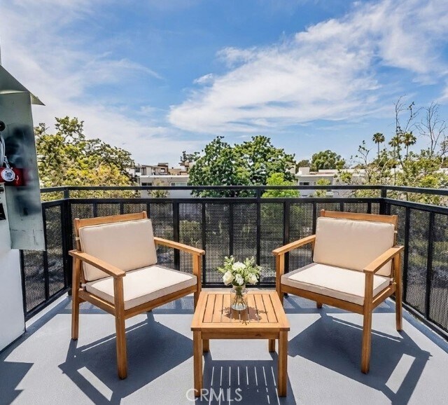 Building Photo - 214 Westmoreland Ave