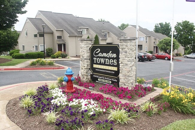 Building Photo - 1374 Bradley Dr