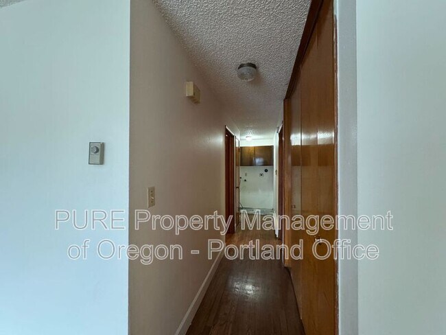 Building Photo - 307 N Mason St