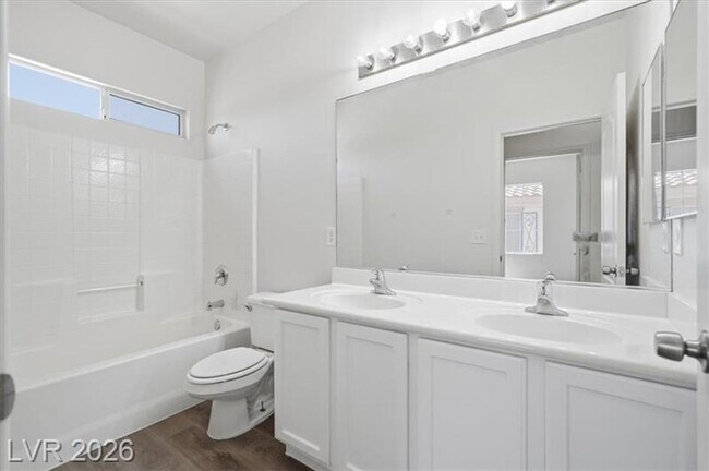 Building Photo - Inviting 3-Bedroom Home with Oversized Loft in Gated Southwest Community